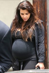 kim enceinte 2