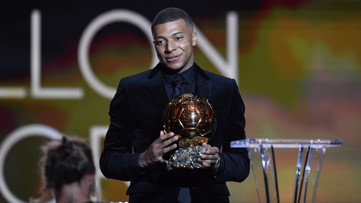 Ballon d’Or 2024 : Vinicius Jr, Bellingham, Haaland et Mbappé parmi les 30 finalistes