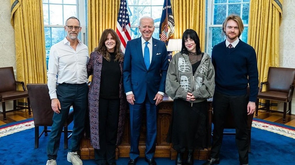 Billie Eilish et son frère Finneas soutiennent Kamala Harris