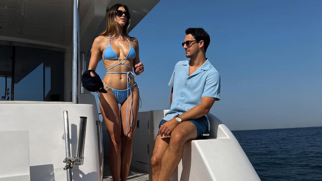 Iris Mittenaere et Diego El Glaoui en vacances