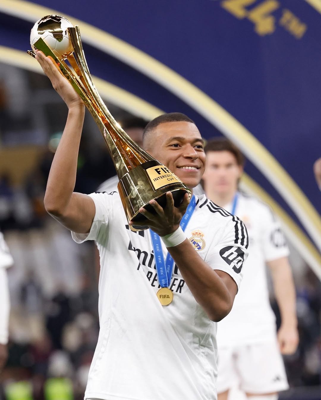 Kylian Mbappé remporte la Coupe intercontinentale avec le Real Madrid